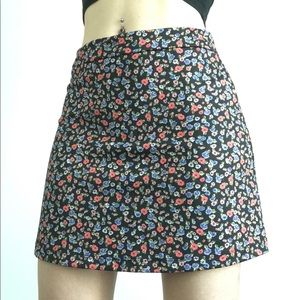 Floral mini skirt